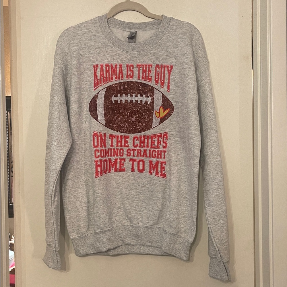 Taylor Swift sweatshirt Karma Chiefs NWOT Size small